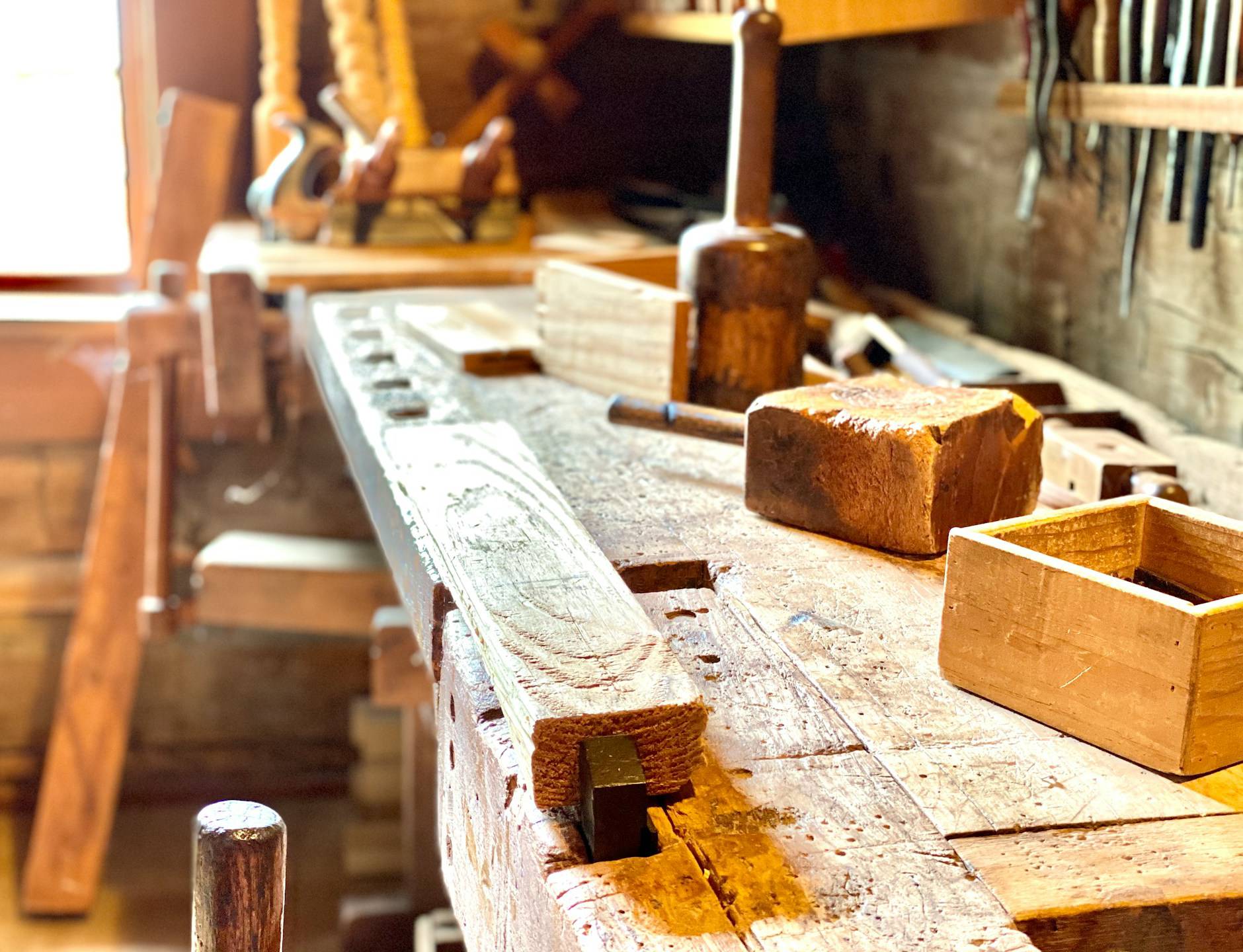 Bevel Up vs Bevel Down Blade Orientation